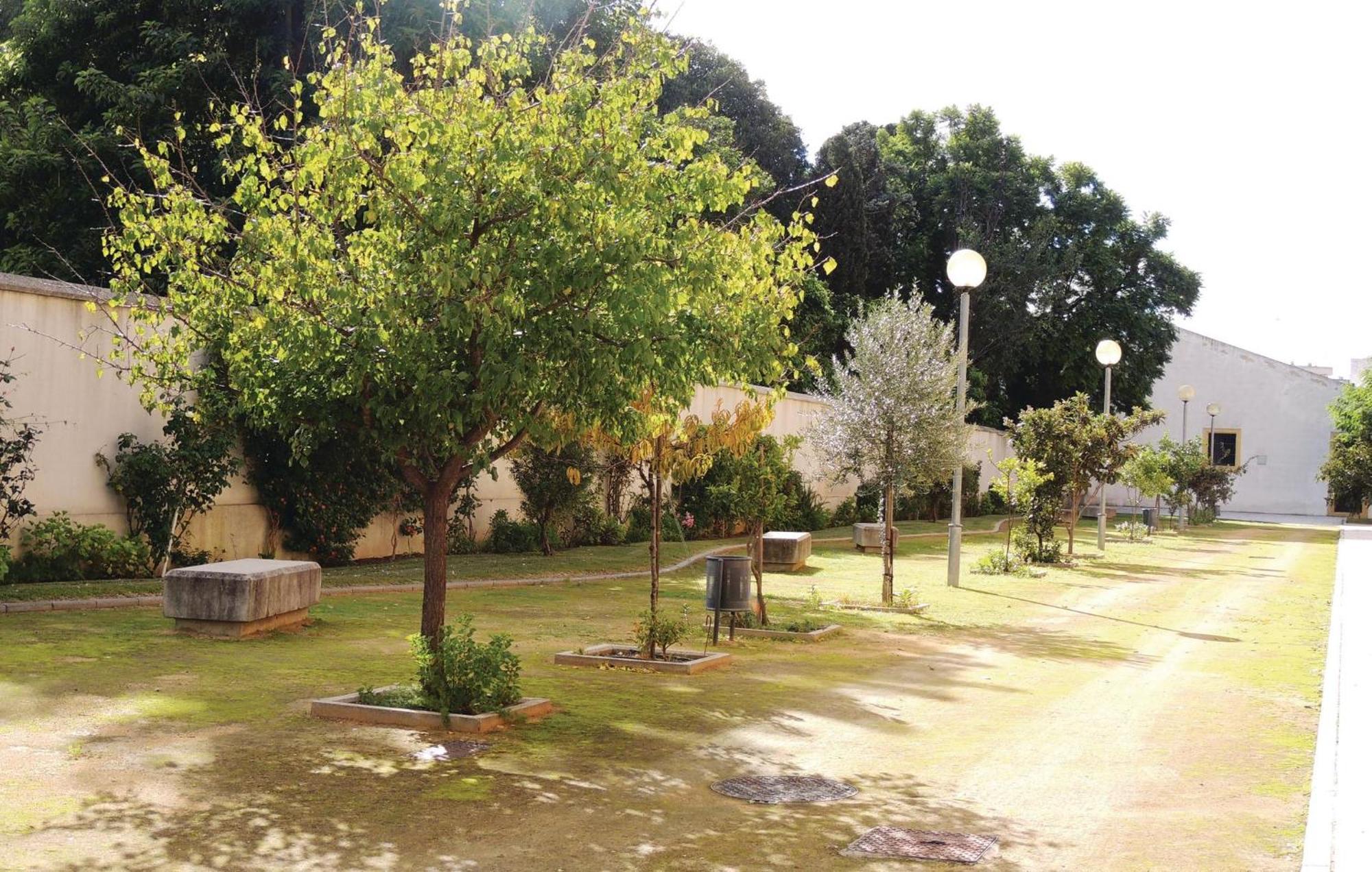 Stunning apartment in Jerez de la Frontera with 3 Bedrooms Buitenkant foto