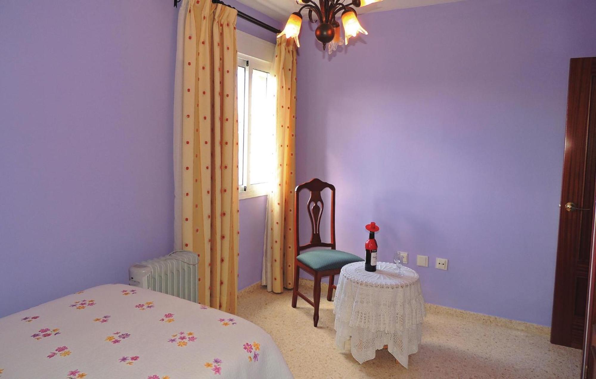 Stunning apartment in Jerez de la Frontera with 3 Bedrooms Buitenkant foto