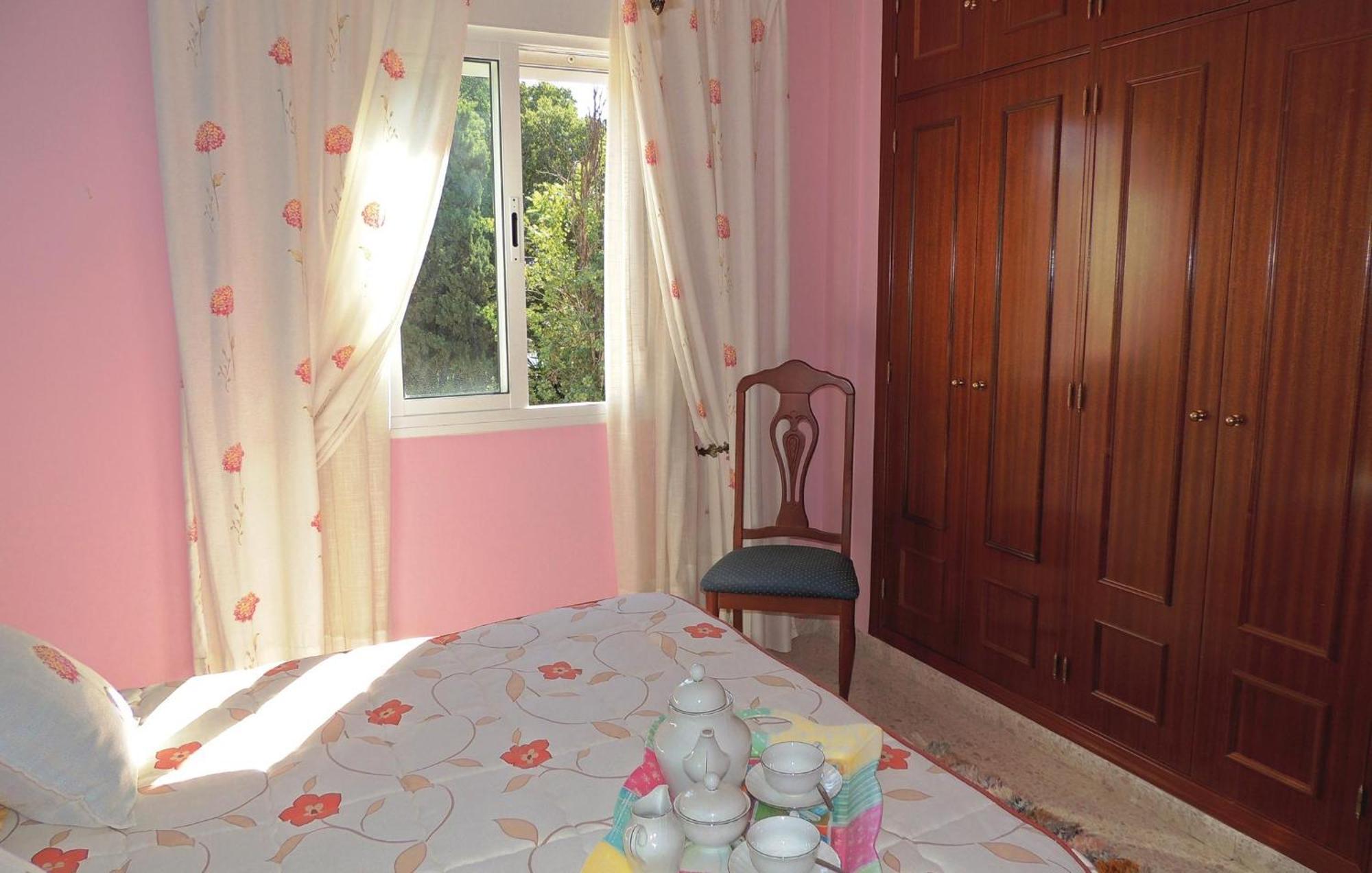 Stunning apartment in Jerez de la Frontera with 3 Bedrooms Buitenkant foto