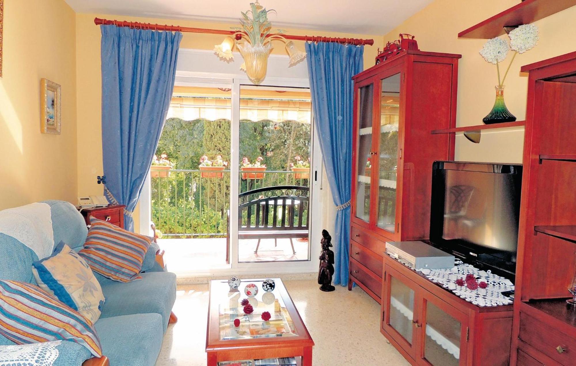 Stunning apartment in Jerez de la Frontera with 3 Bedrooms Buitenkant foto